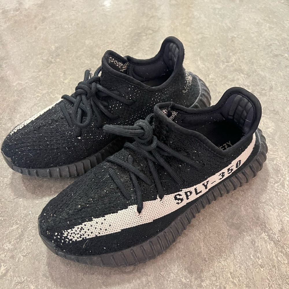 Yeezy 350 size 5.5